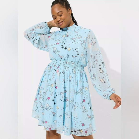 torrid Dresses & Skirts - TORRID Mini Clipdot Blouson Sleeve Mock Neck Skater Dress Women’s Plus Size 4X